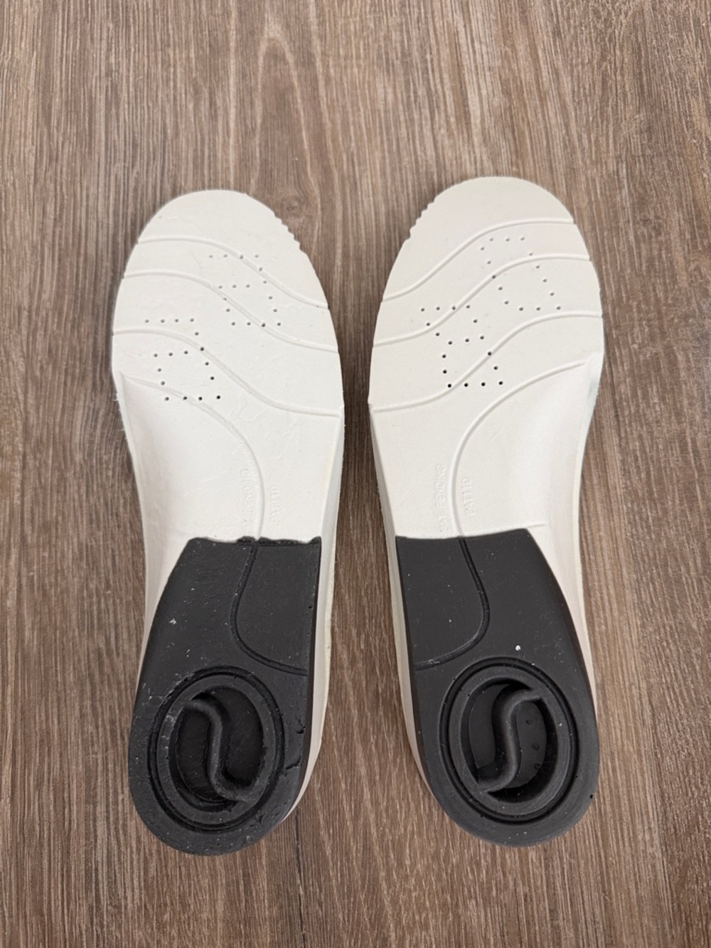 Golden Goose Superstar Sneakers - Picture 10 of 10